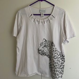 Never worn Alfred Dunner Tee